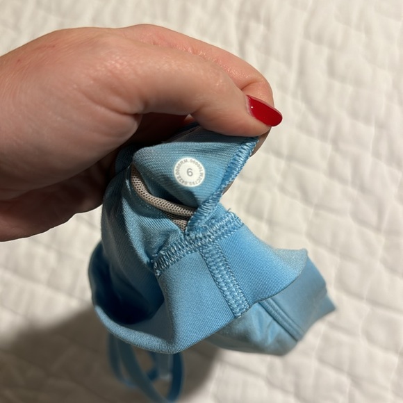 Lululemon Energy Bra in Icing Blue - Picture 3 of 3